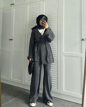 رمادي