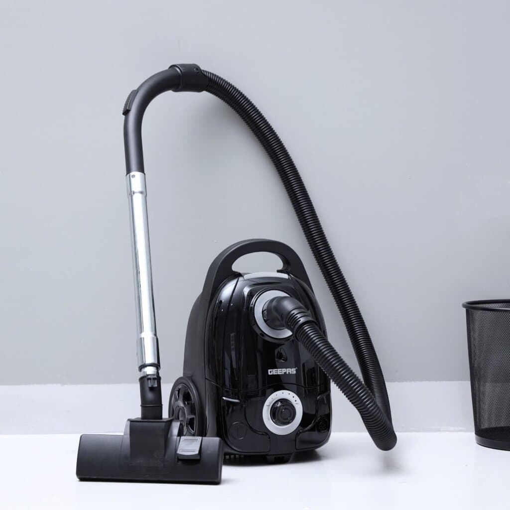 Geepas 2600W Vacuum Cleaner - GVC19023 4