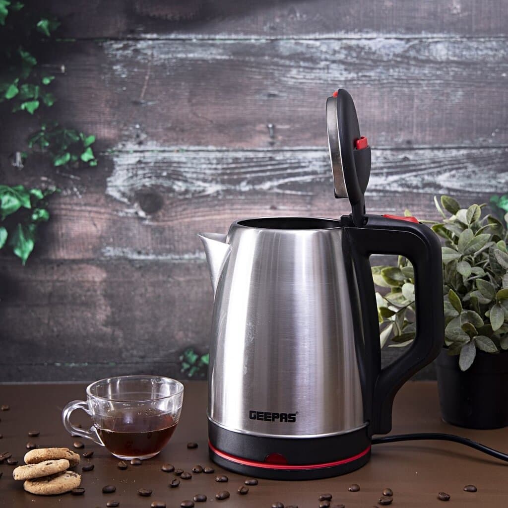 Geepas 1.8L Stainless Steel Electric Kettle - GK38042 3