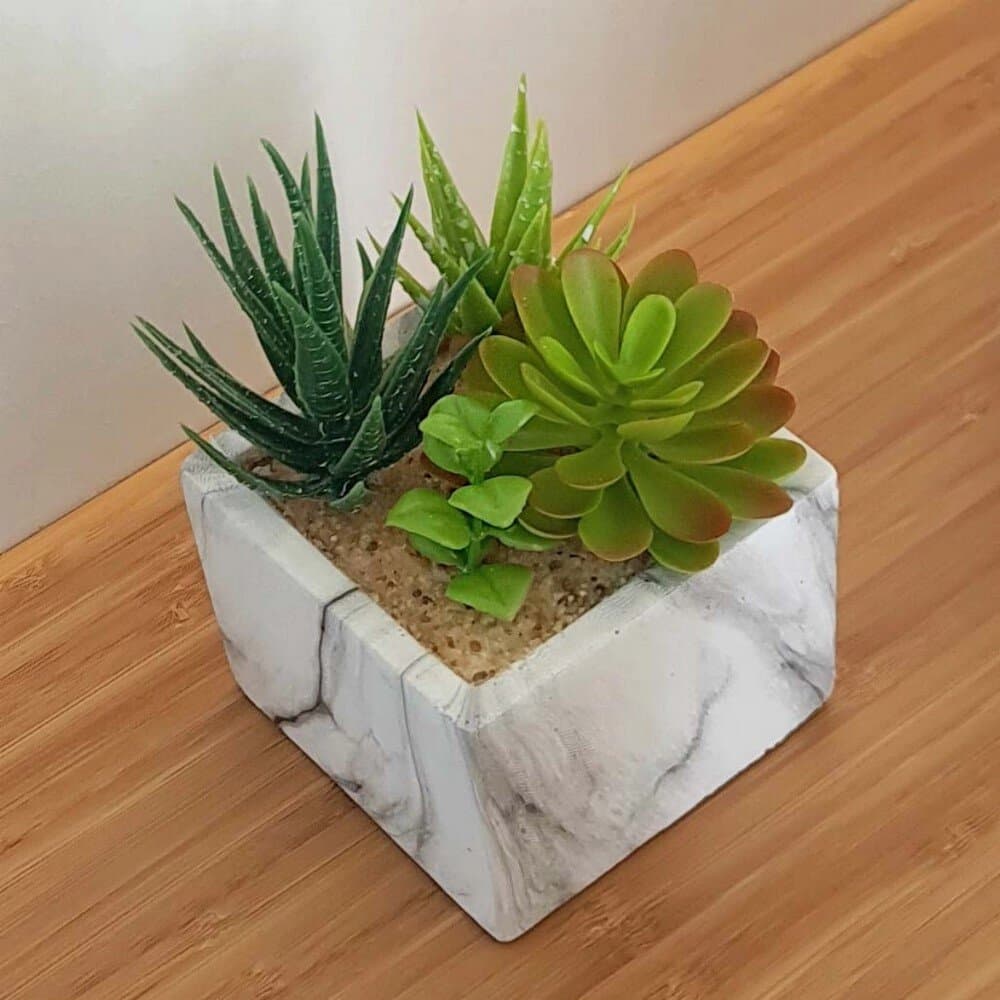 Artıfıcıal Plant In Square Pot 3