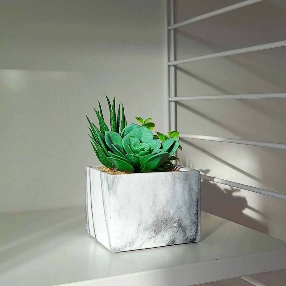 Artıfıcıal Plant In Square Pot 4