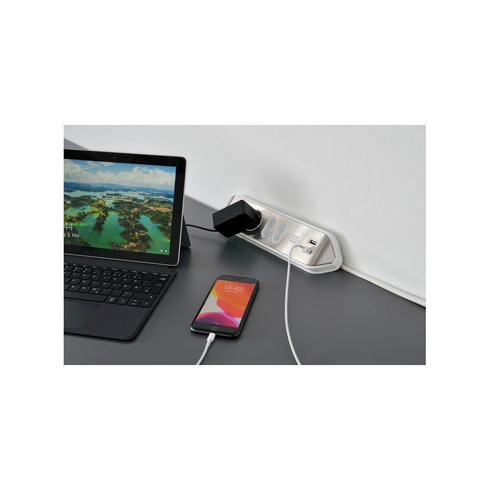 Corner Socket Strip 4 Way + 2 Usb White 6