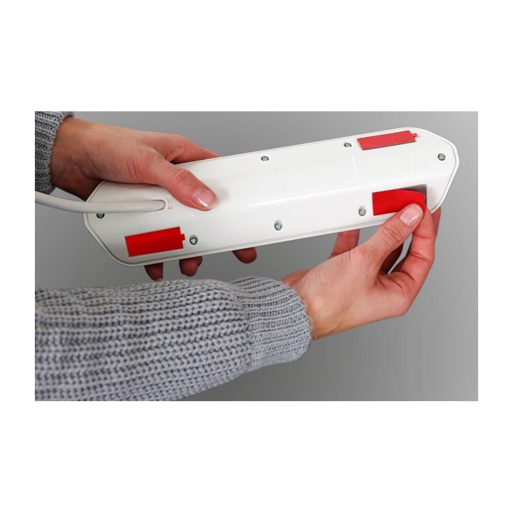 Corner Socket Strip 4 Way + 2 Usb White 10