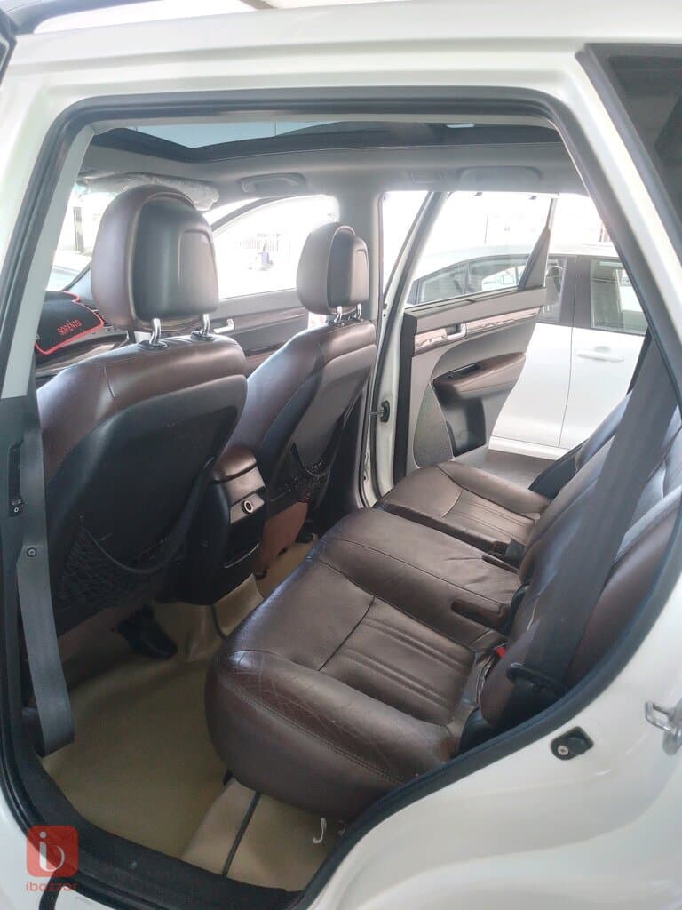 KIA Sorento DLX 9