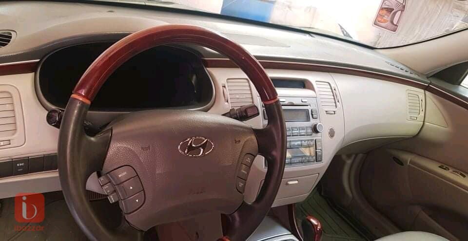 Hyundai Azera 2