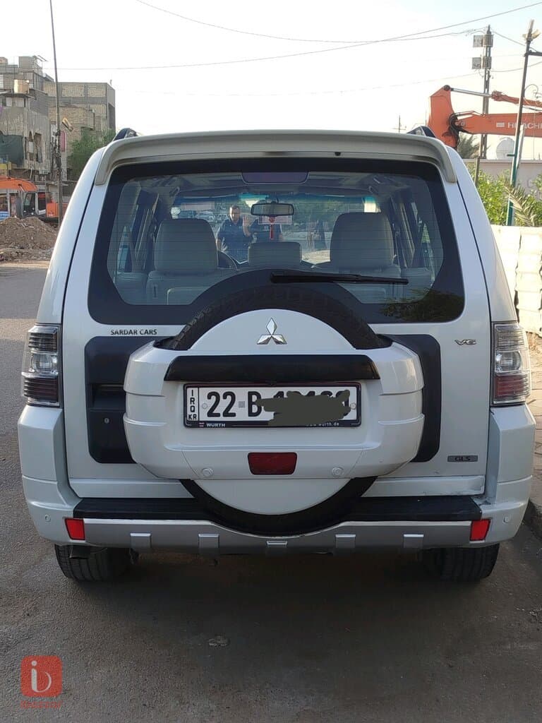 Mitsubishi Pajero GLX 4