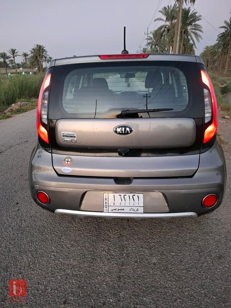 KIA Soul EX 2.0 6