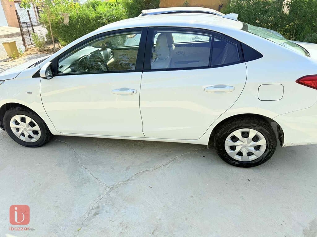 Toyota Yaris 4