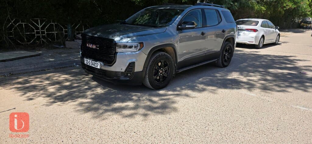 GMC Acadia SLT