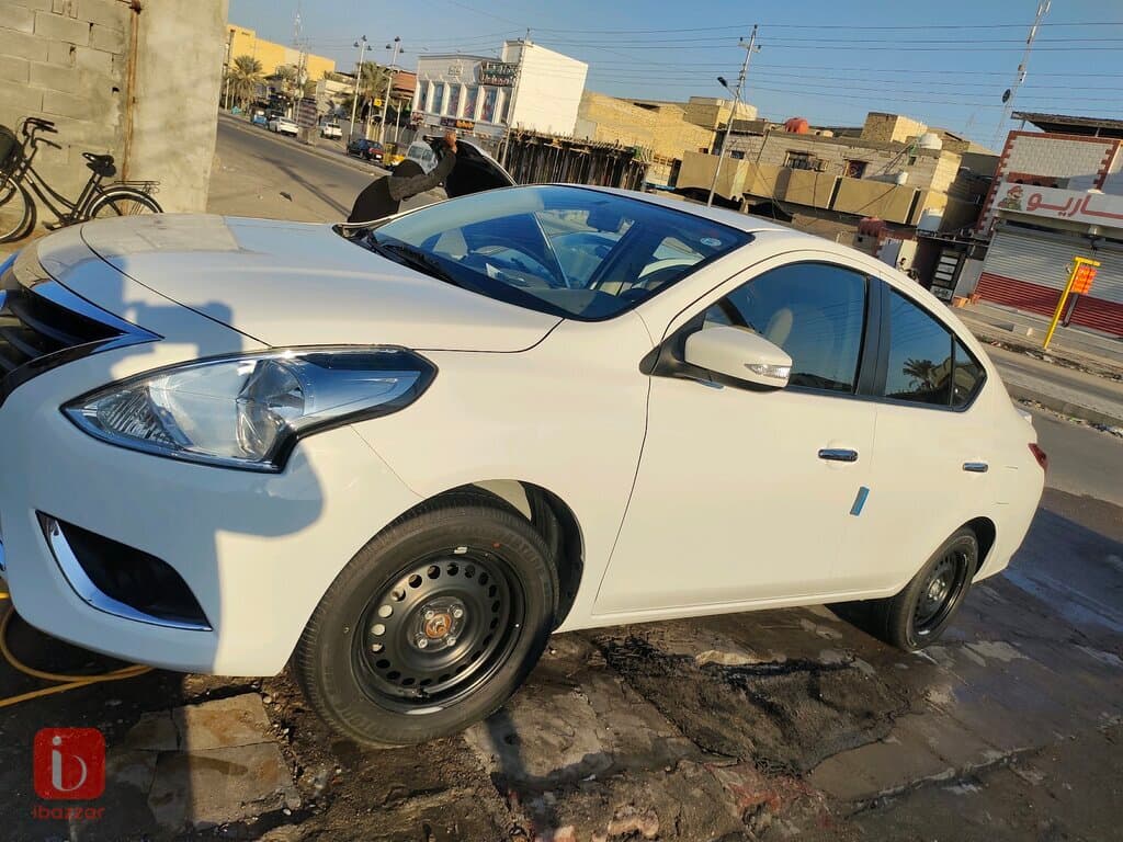 Nissan Sunny SV 5