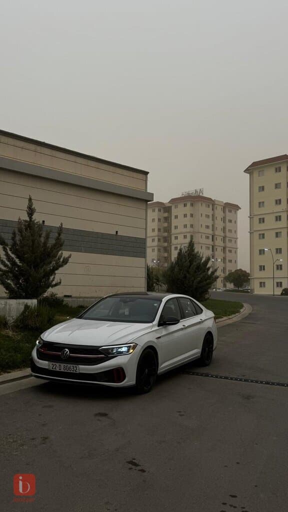 Volkswagen Jetta GLI 1