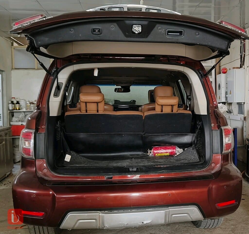 Nissan Armada Platinum 2