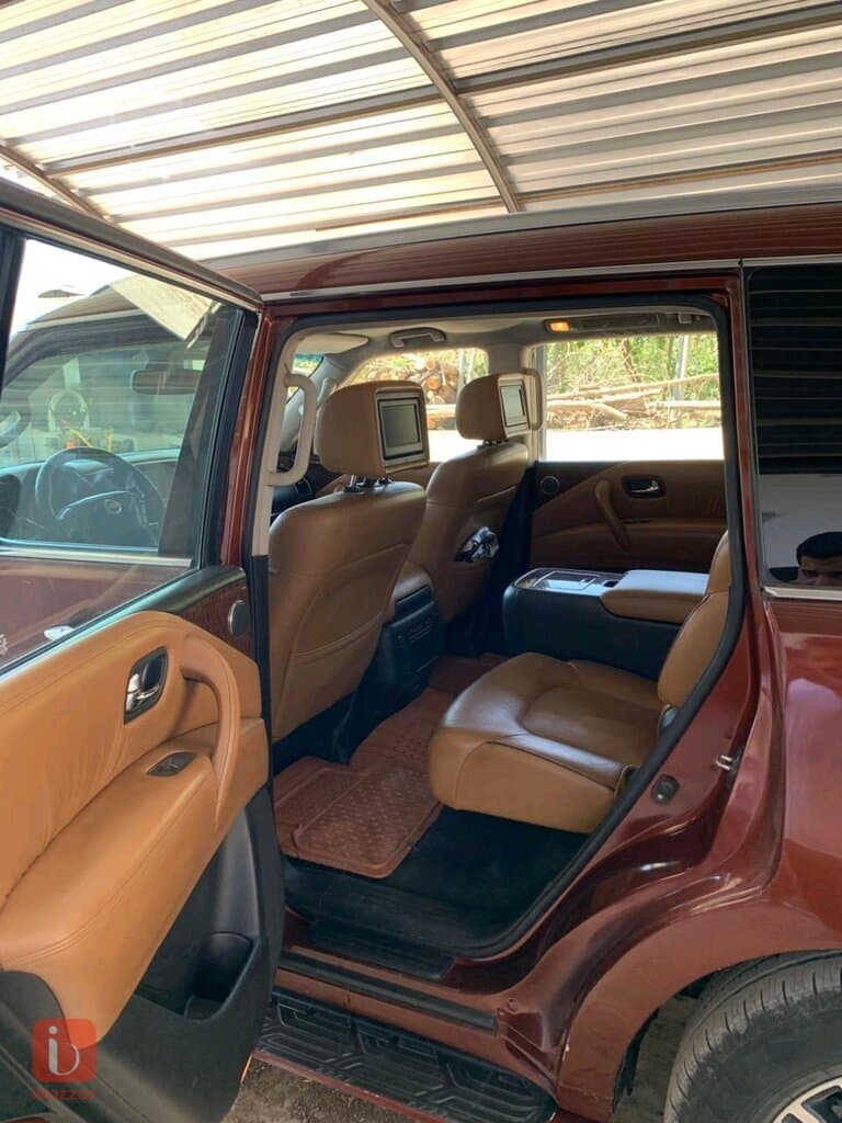 Nissan Armada Platinum 6