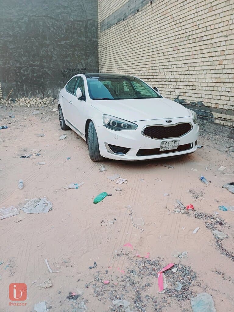 KIA Cadenza 4