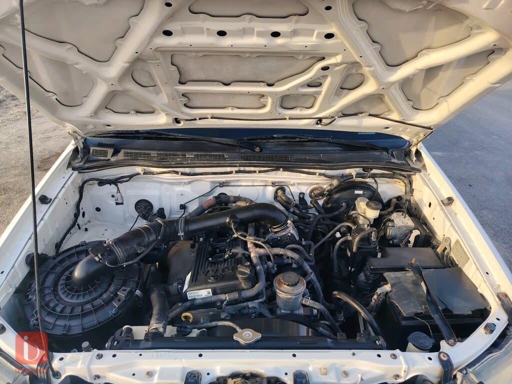 Toyota Hilux SR5 11