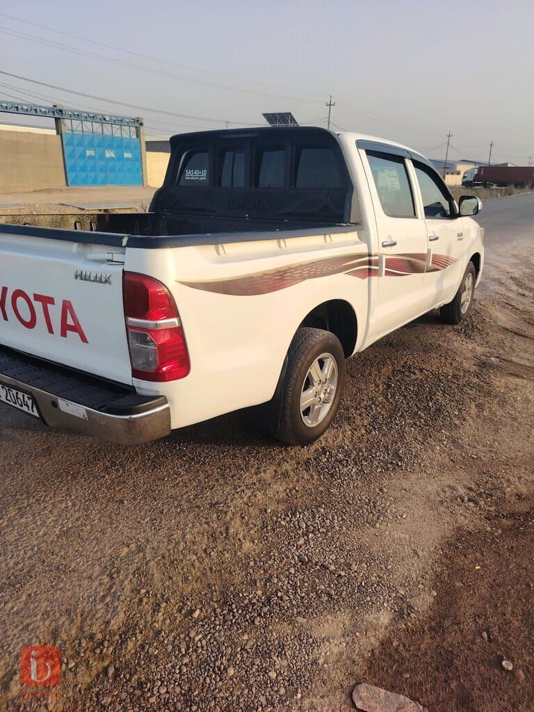 Toyota Hilux SR5 14
