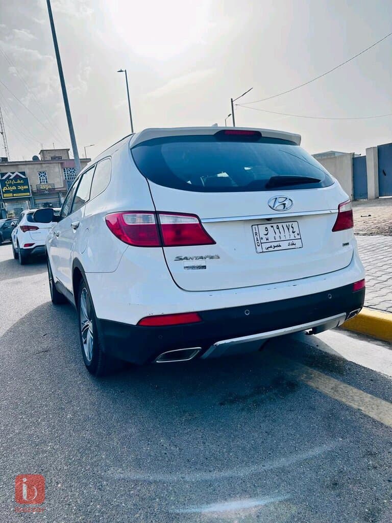 Hyundai Santa Fe Standard 5