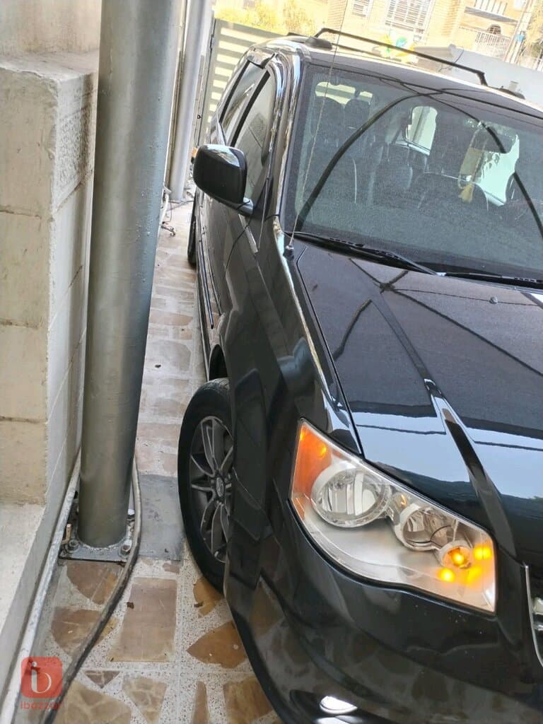 دوج كارفان SXT — photo 9