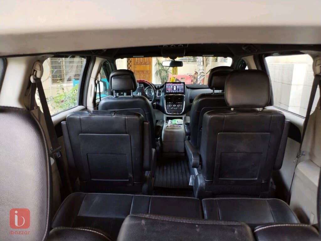دوج كارفان SXT — photo 11