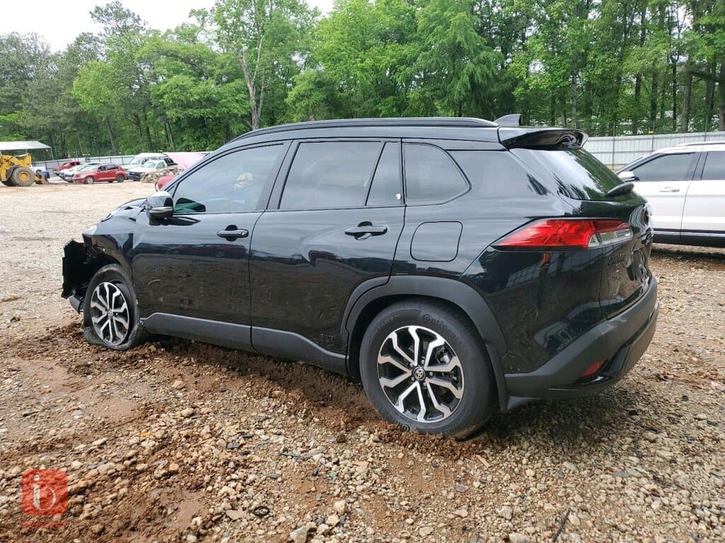 Toyota Corolla Cross 8