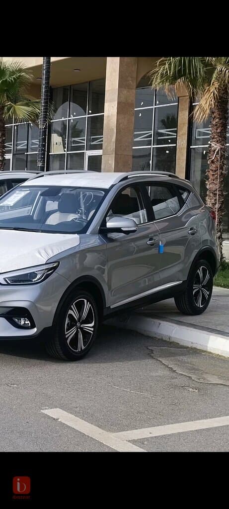 MG ZS 4