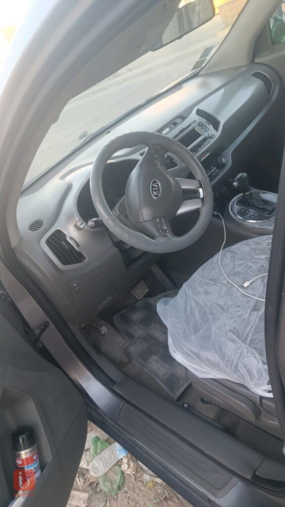 KIA Sportage LX 6