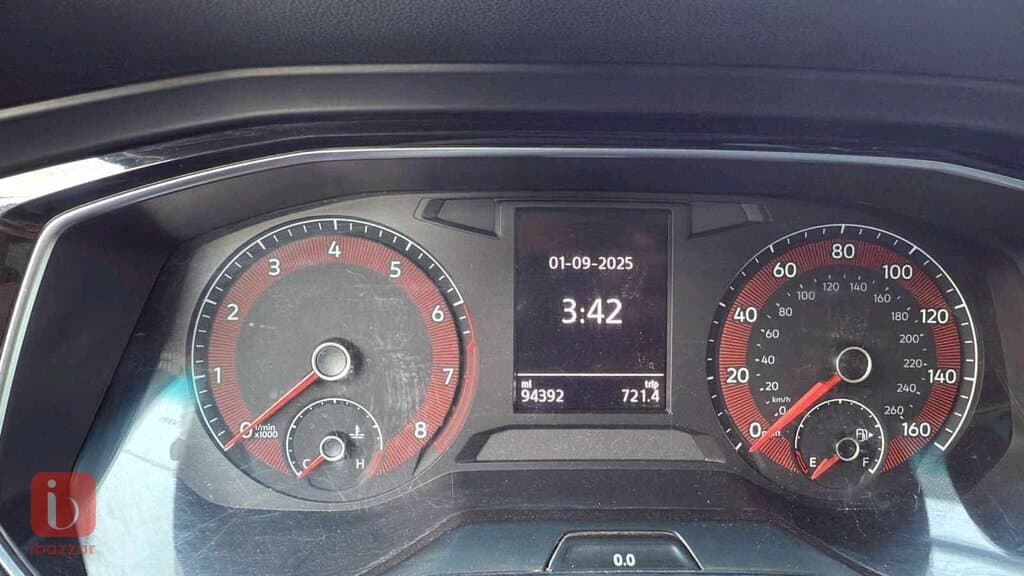 Volkswagen Jetta S 5