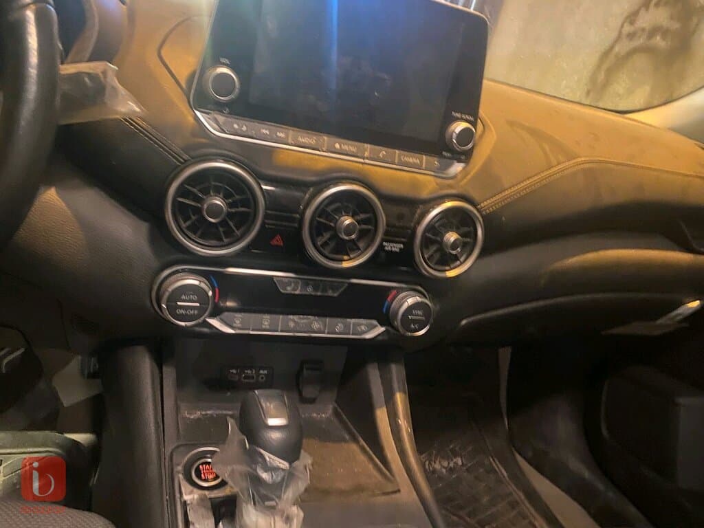 Nissan Sentra SR 2
