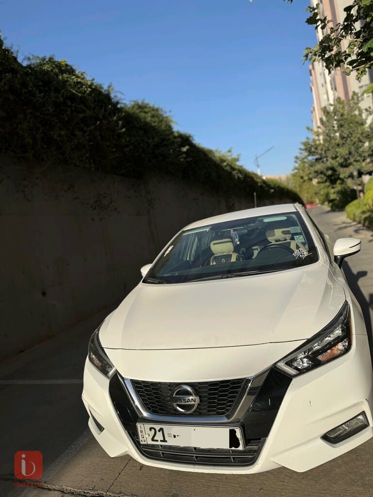 Nissan Sunny Base 5