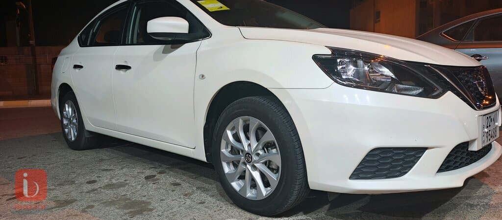 Nissan Sentra S 3