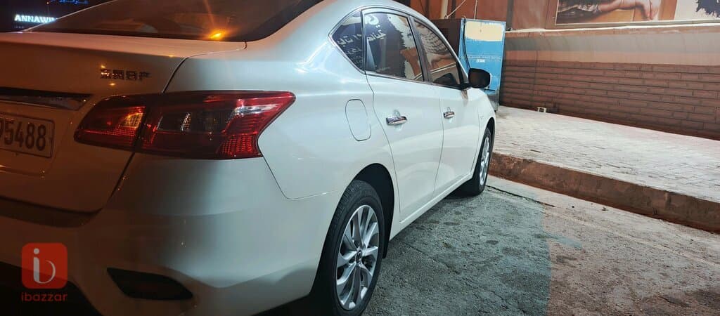 Nissan Sentra S 5