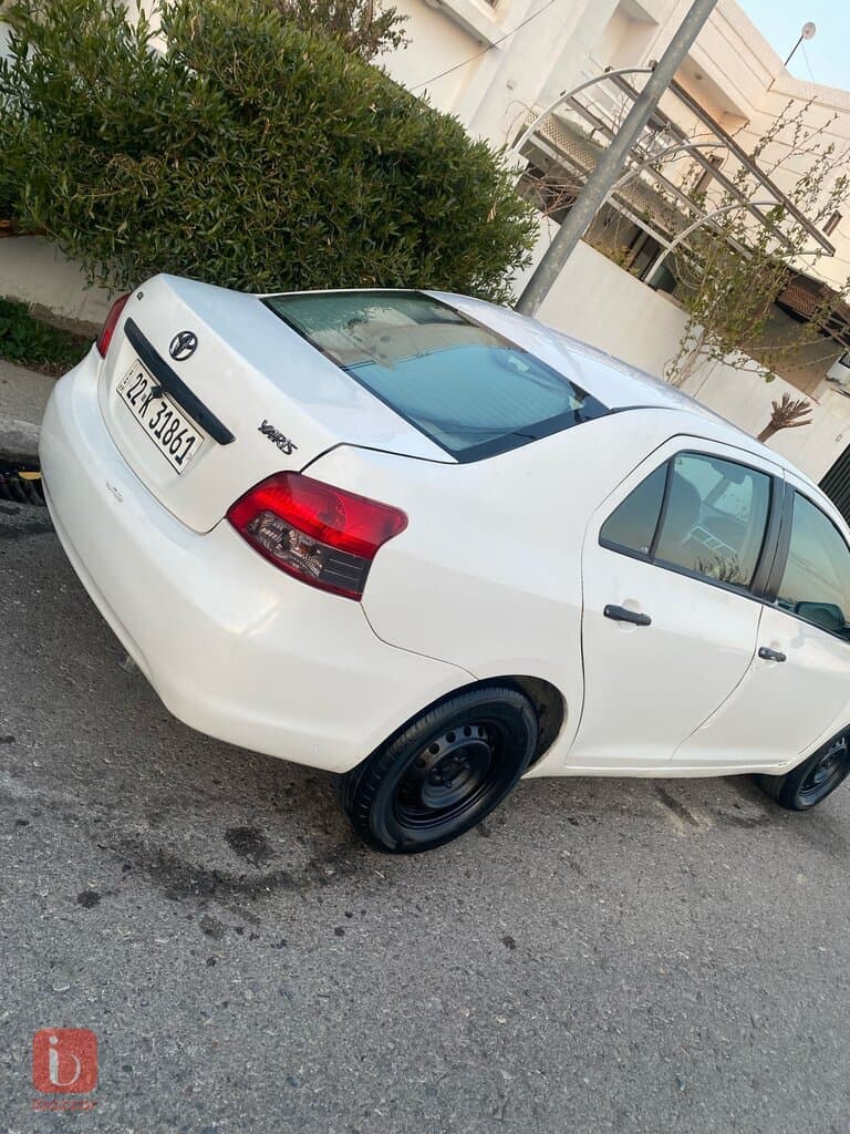 Toyota Yaris 2