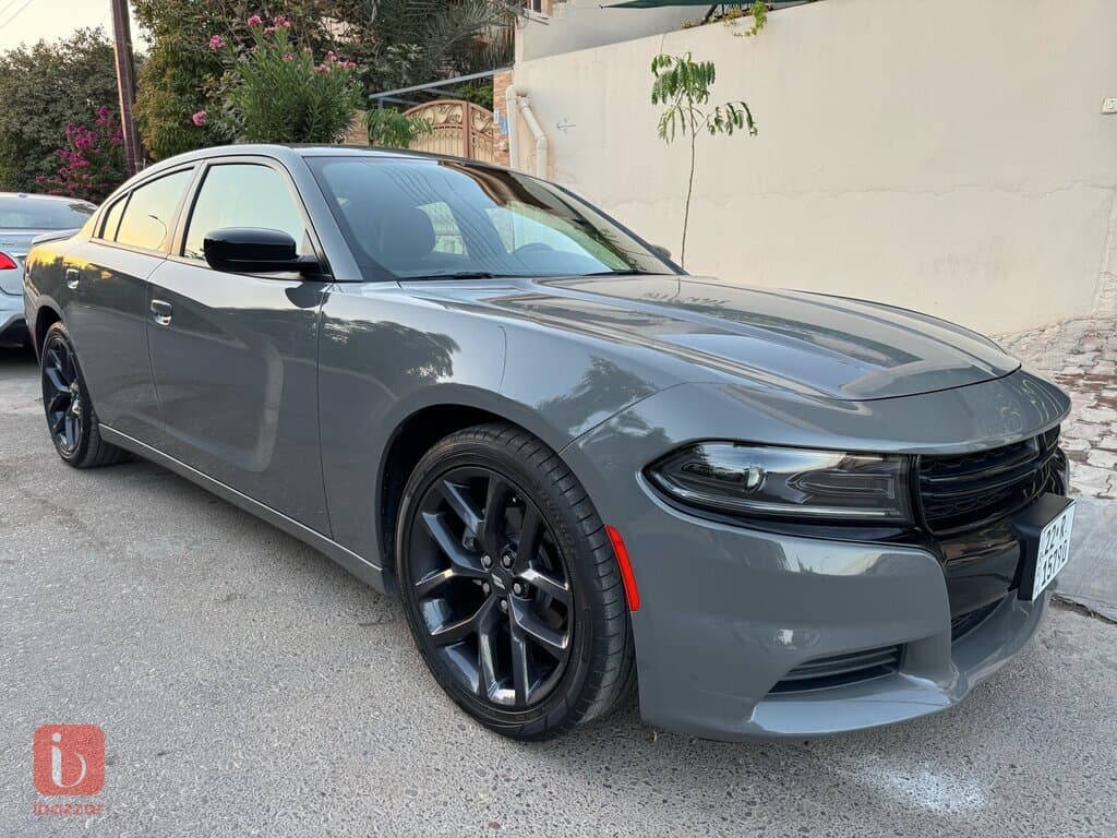 Dodge Charger SXT
