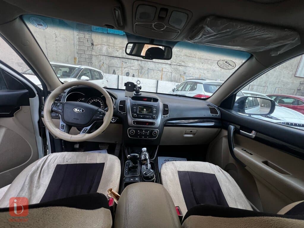 KIA Sorento 6