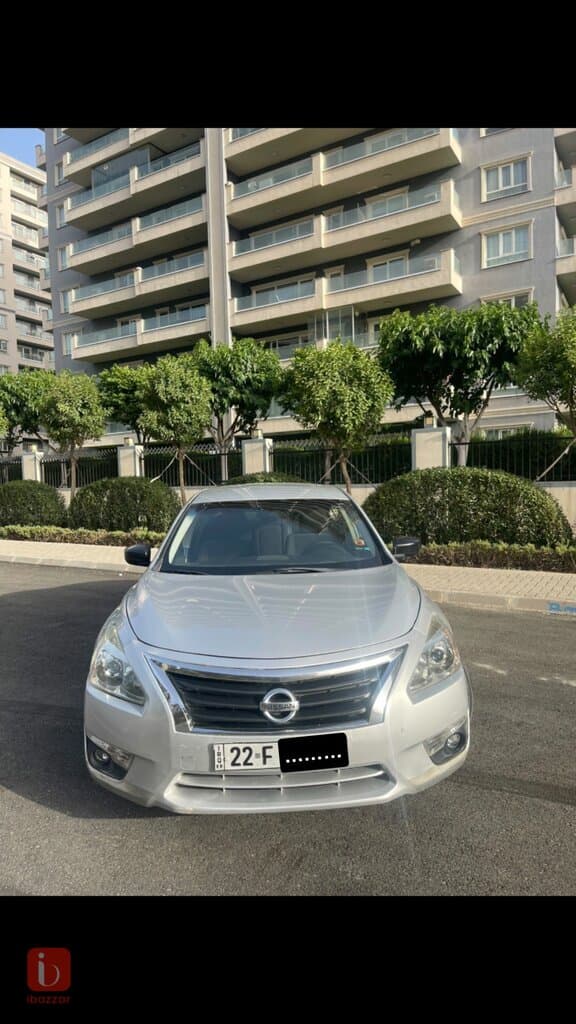 Nissan Altima SR