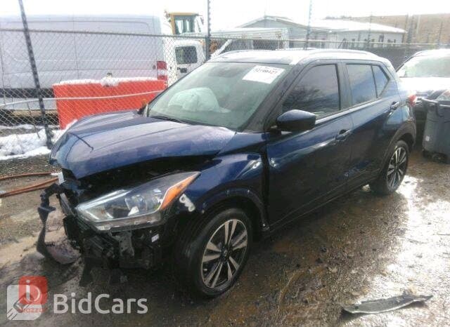 Nissan Kicks SV 5