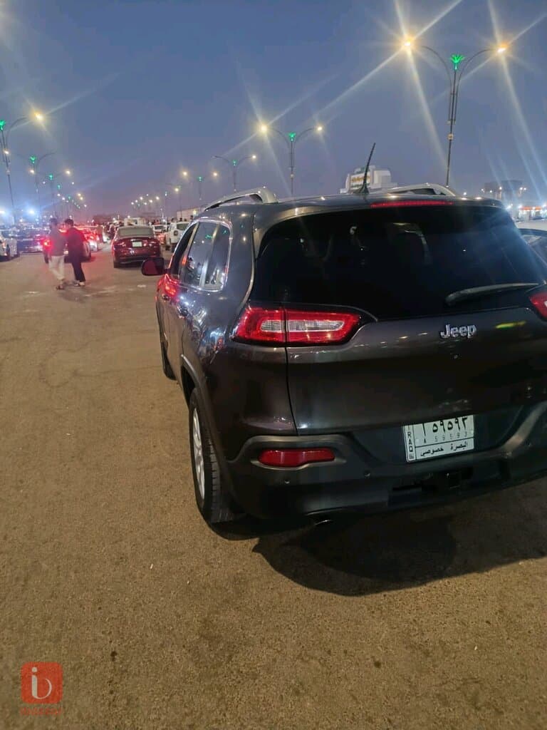 Jeep Grand Cherokee 4