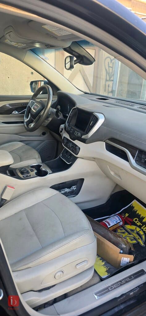 GMC Terrain SLE 8