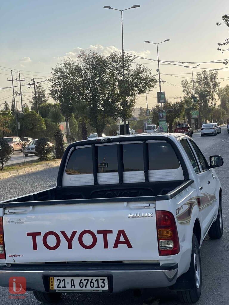 Toyota Hilux 4