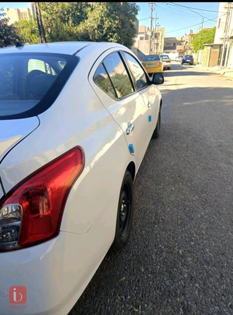 Nissan Sunny Base 6