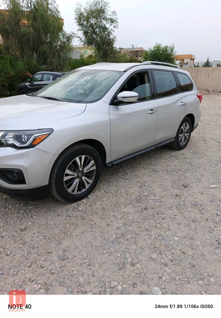 Nissan Pathfinder SV 2