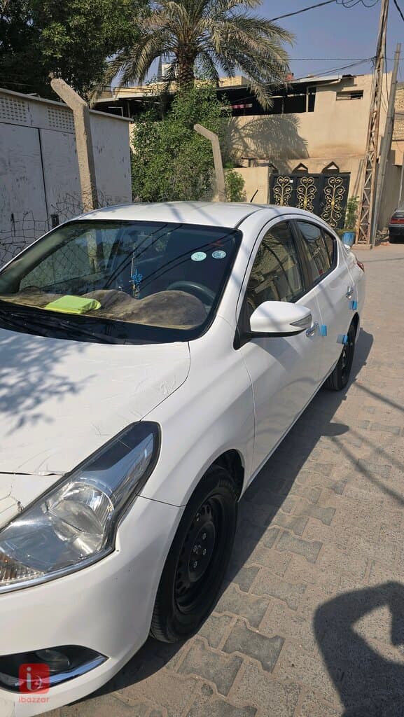 Nissan Sunny Base 3