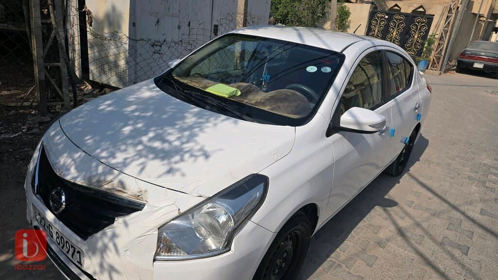 Nissan Sunny Base 4