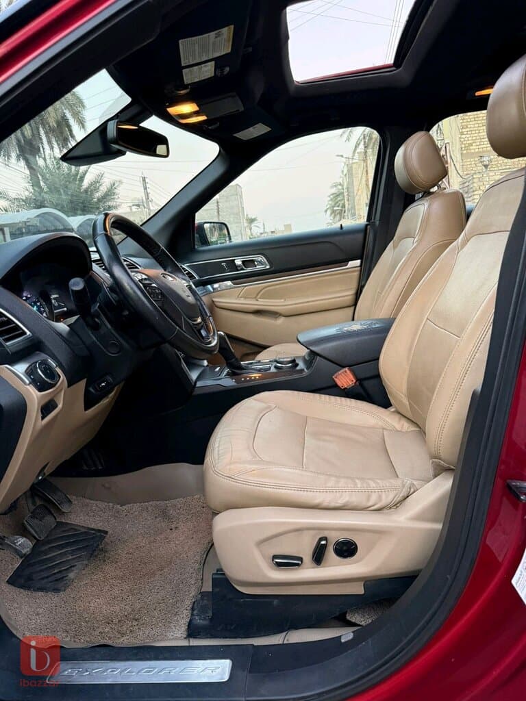 Ford Explorer Limited 15