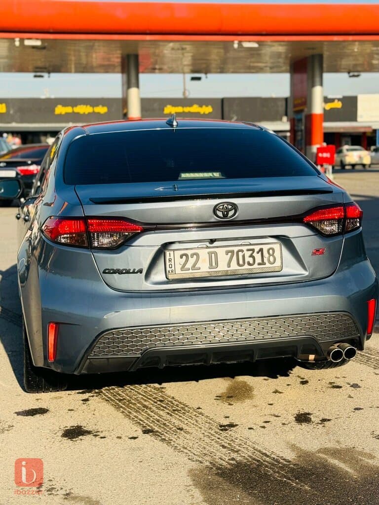 Toyota Hilux SR5 4