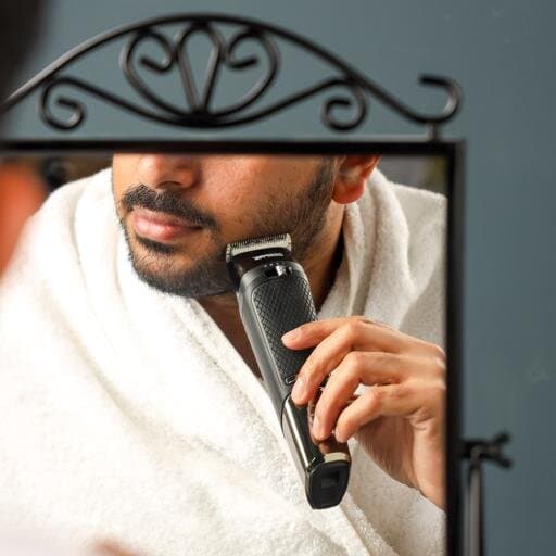 Geepas Digital Hair Clipper Titanium Blade - GTR56032 (Black) 8