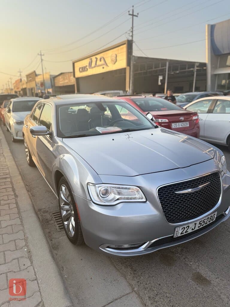 Chrysler 300 2