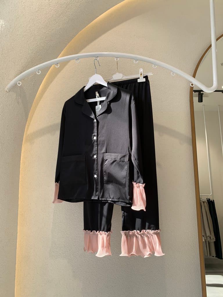 Fashion Women's Satin Pajama Set - Black (S)