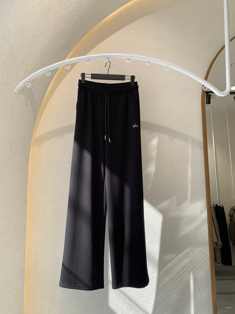 Alo Cotton Women's Pyjama - Black (S)