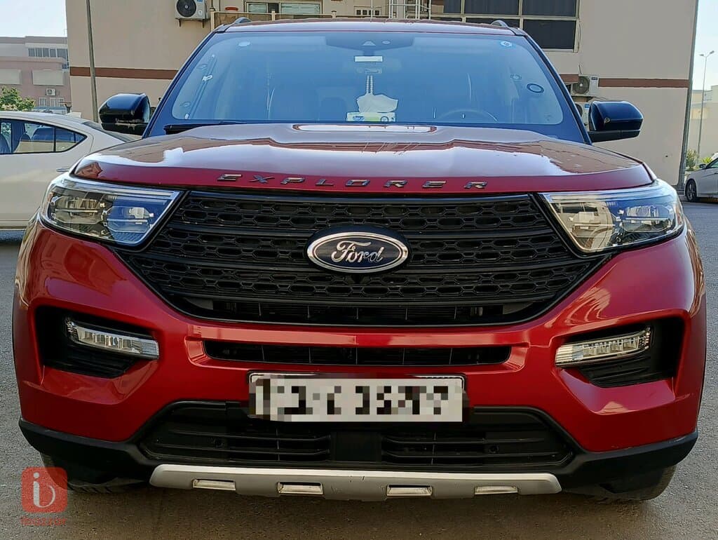 Ford Explorer XLT 4